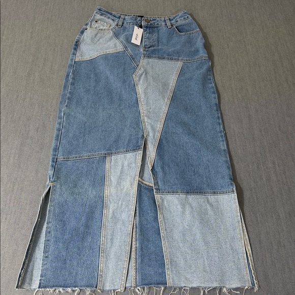 Nasty Gal Denim Patchwork Split Front Maxi Skirt Women’s Size 6 Blue NWT - Picture 2 of 10
